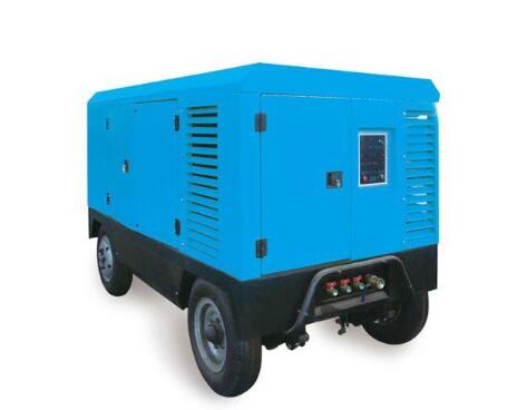 凝结器或一级滤芯促使水和空气改变方向。